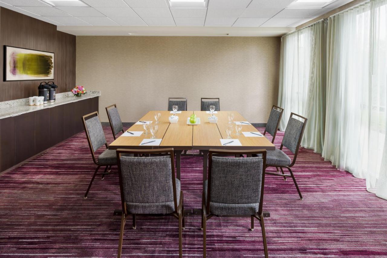 Courtyard By Marriott Sacramento Folsom Hotell Eksteriør bilde